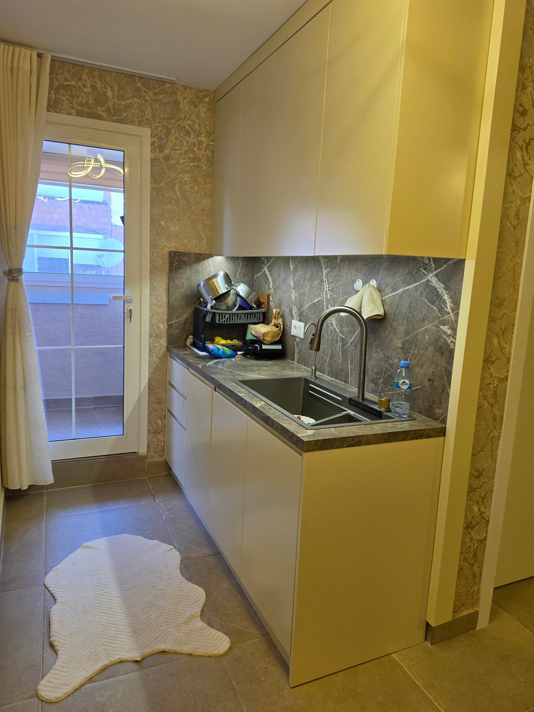 Shitet, Apartament 2+1+Blk, I adaptuar, Rruga e Elbasanit, 15.300.000 Leke