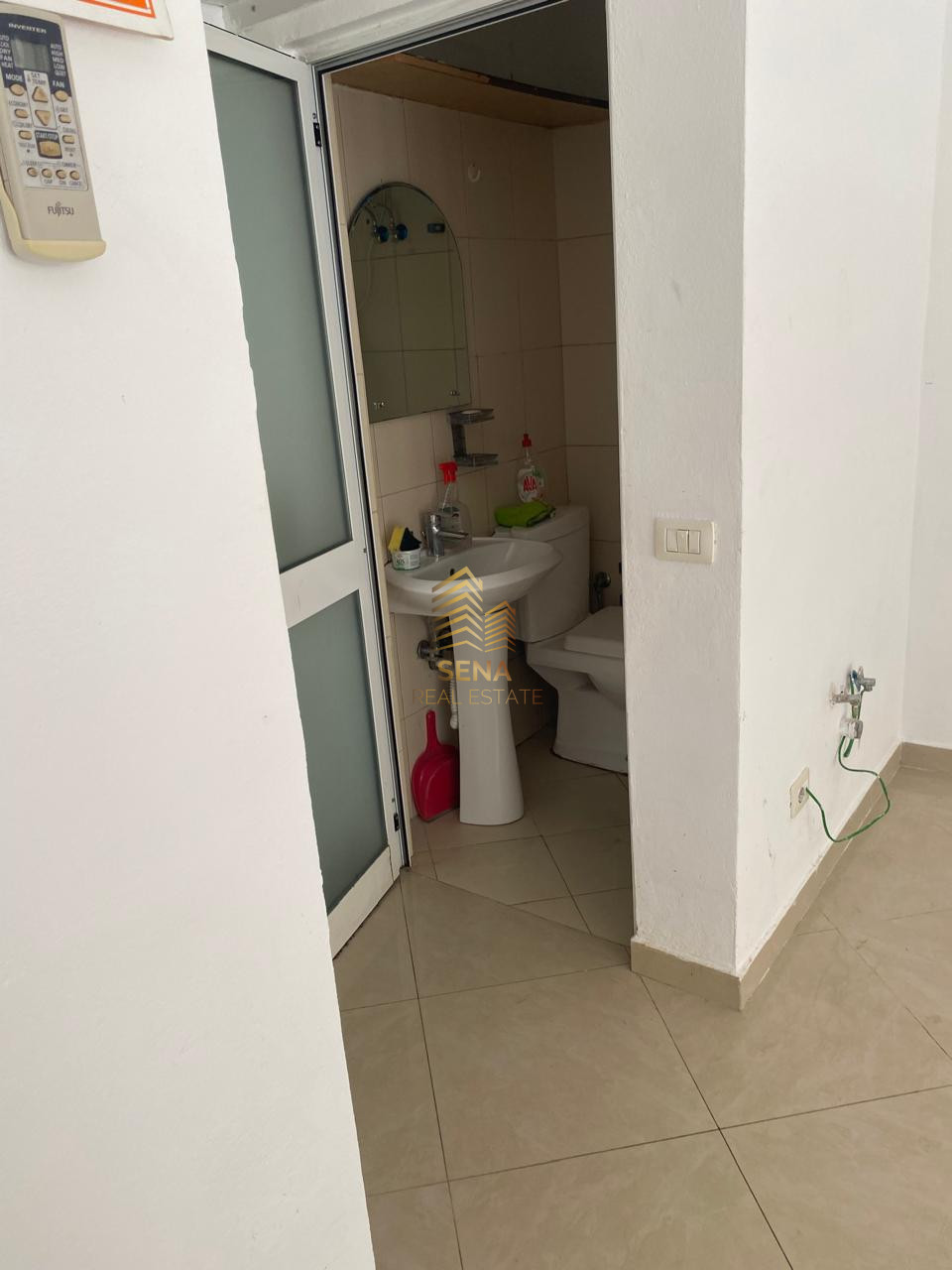 Qira, Ambient Biznesi , Fresk, 30.000 Leke/Muaj