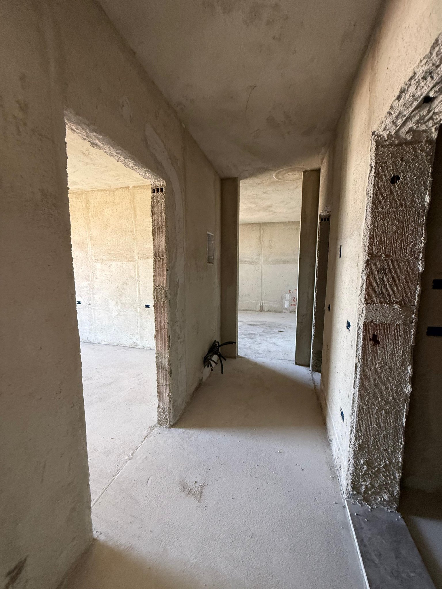 Shitet, Apartament 2+1+2WC+Blk, Rruga Dritan Hoxha – Rezidenca Colonade, 167,000 Euro
