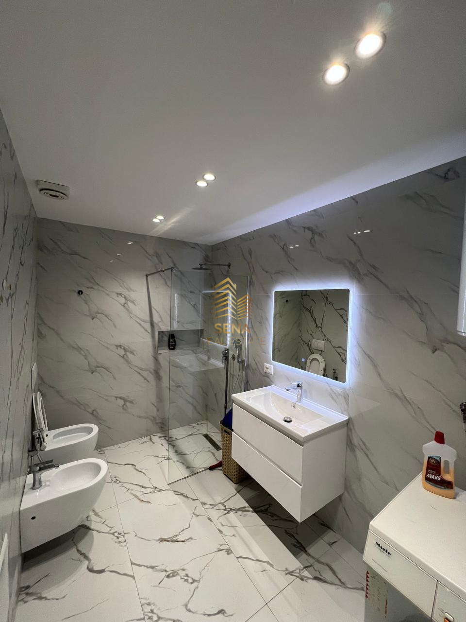 Shitet Apartament 2+1+Blk, Rruga e Kavajes, 22.250.000 Leke