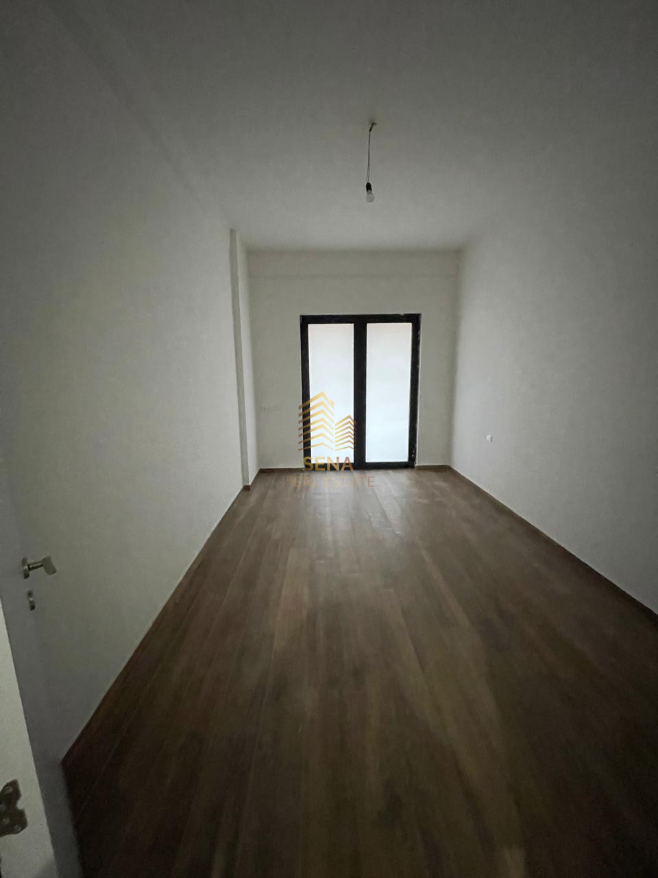 Qira, Ambient Per Biznes,2+1+blk,Kompleksi Arlis – Rruga e Dibres, 650 Euro/Muaj