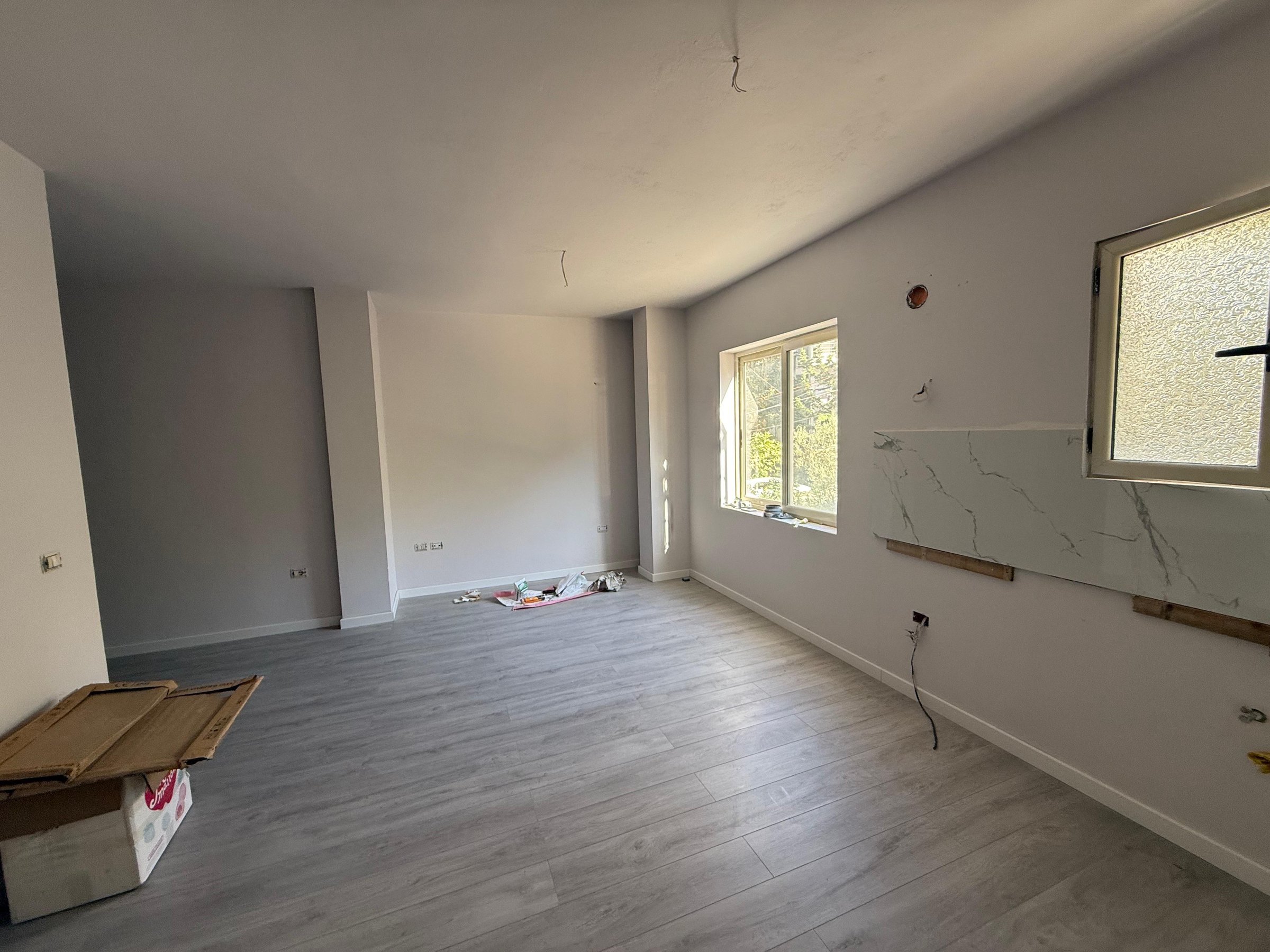 Qira, Apartament 2+1+blk pjeserisht i mobiluar, Fresk, 35,000 Lek/Muaj