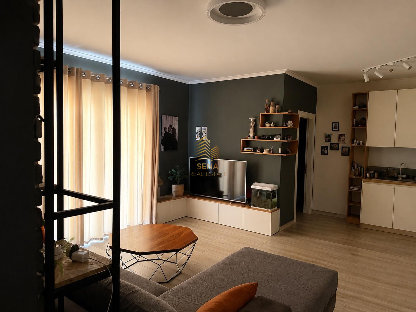 Shitet Apartament 2+1+2+blk+Post Parkimi, Inxhinieria e Ndertimit , 299.000 Euro