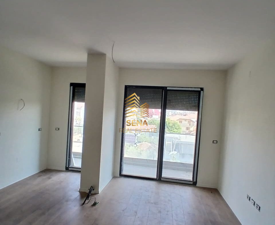 Qira, Ambient Biznesi 1+1+Blk, Prane Fiori Di Bosco, 650 Euro/muaj