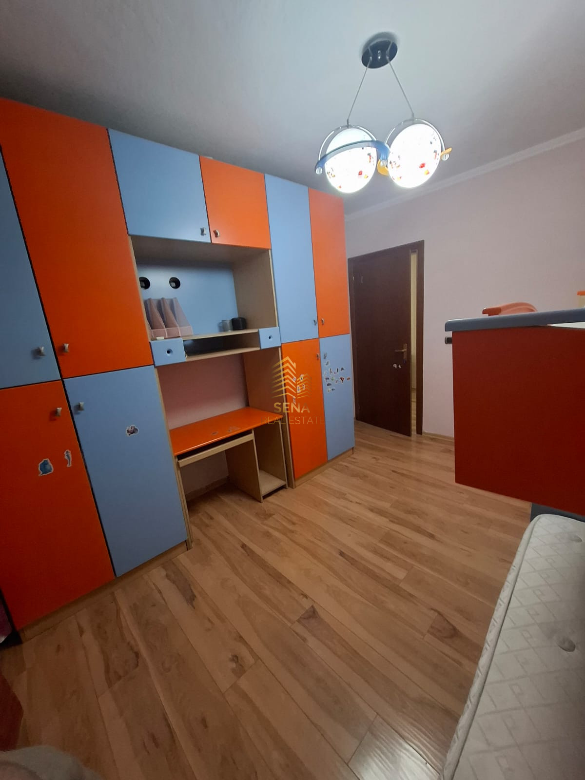 Qira, Apartament 2+1+A, Komuna e Parisit, 85.000 Leke/Muaj