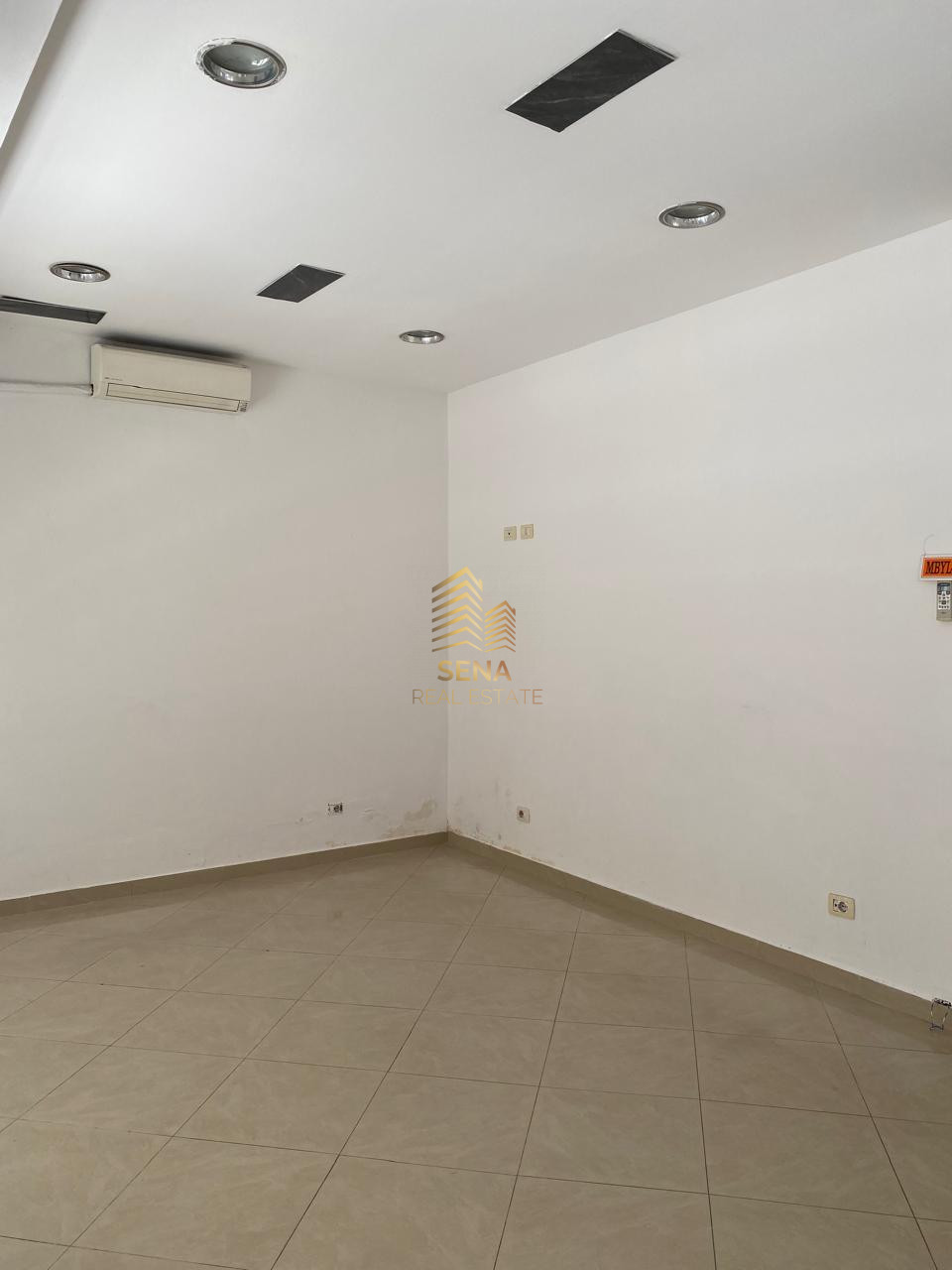 Qira, Ambient Biznesi , Fresk, 30.000 Leke/Muaj