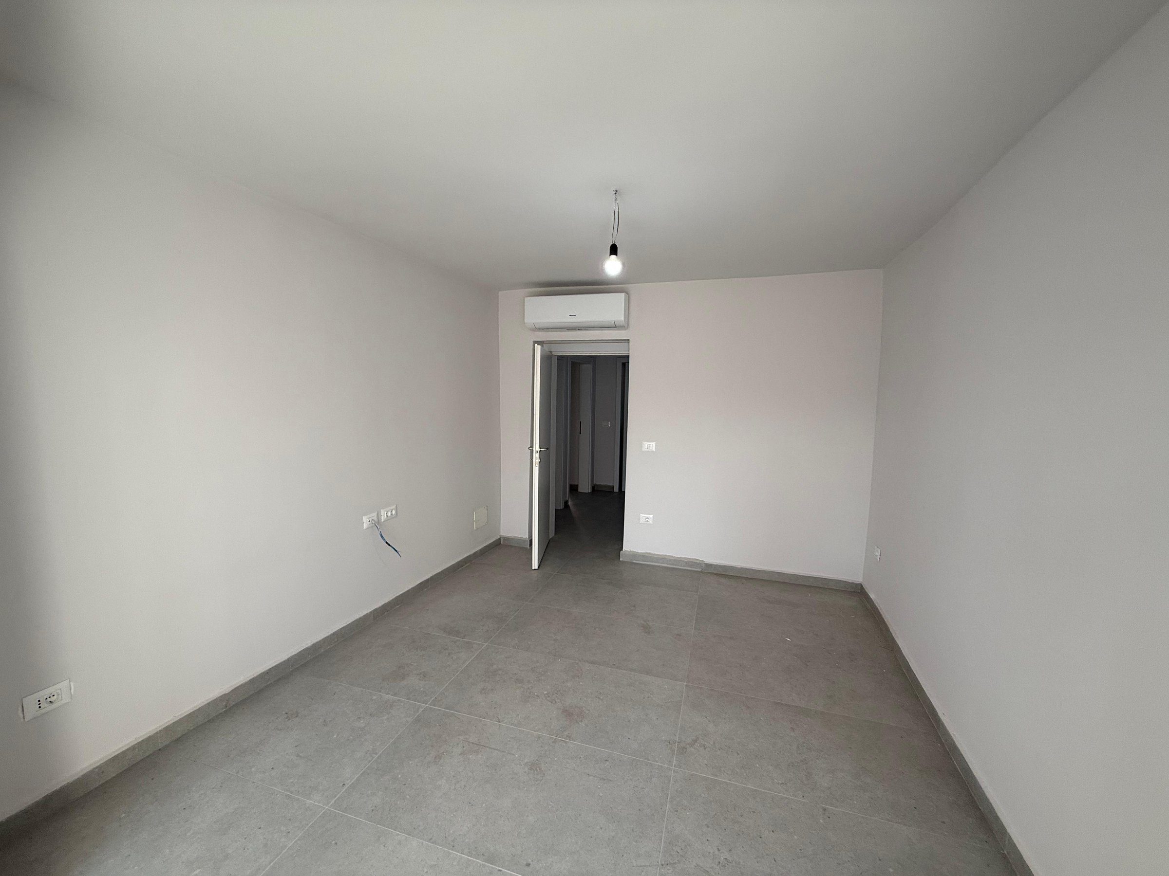 Qira, Ambient Biznesi, Brryli, 80,000 Lek/muaj Neto
