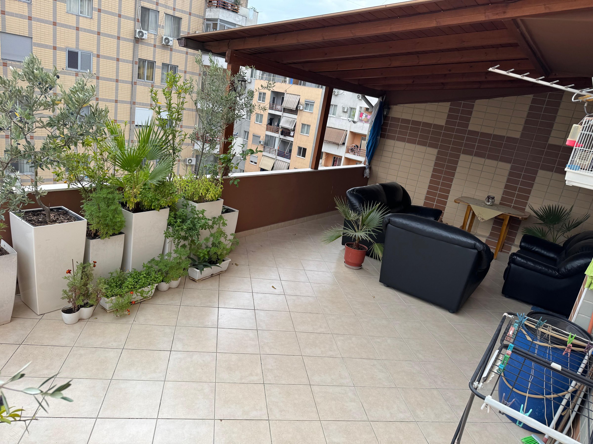 Qira, Apartament 2+1+blk, Astir, Prane Bar Artist 65.000 Leke/muaj
