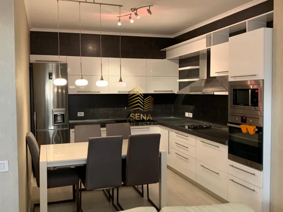 Qira, Apartament 3+1+2+Blk,Bulevardi i Ri – Gener 2, 85.000 Leke/muaj