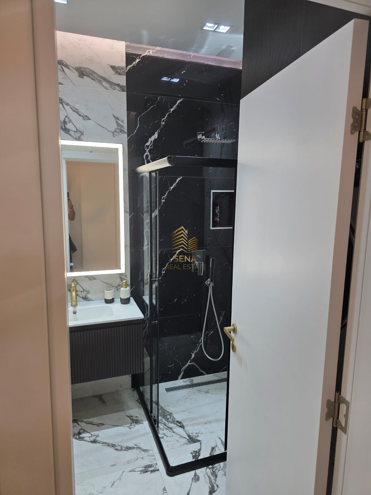 Qira, Apartament 2+1+2+blk+Post Parkimi, Oasis Residence, 1200 Euro/muaj