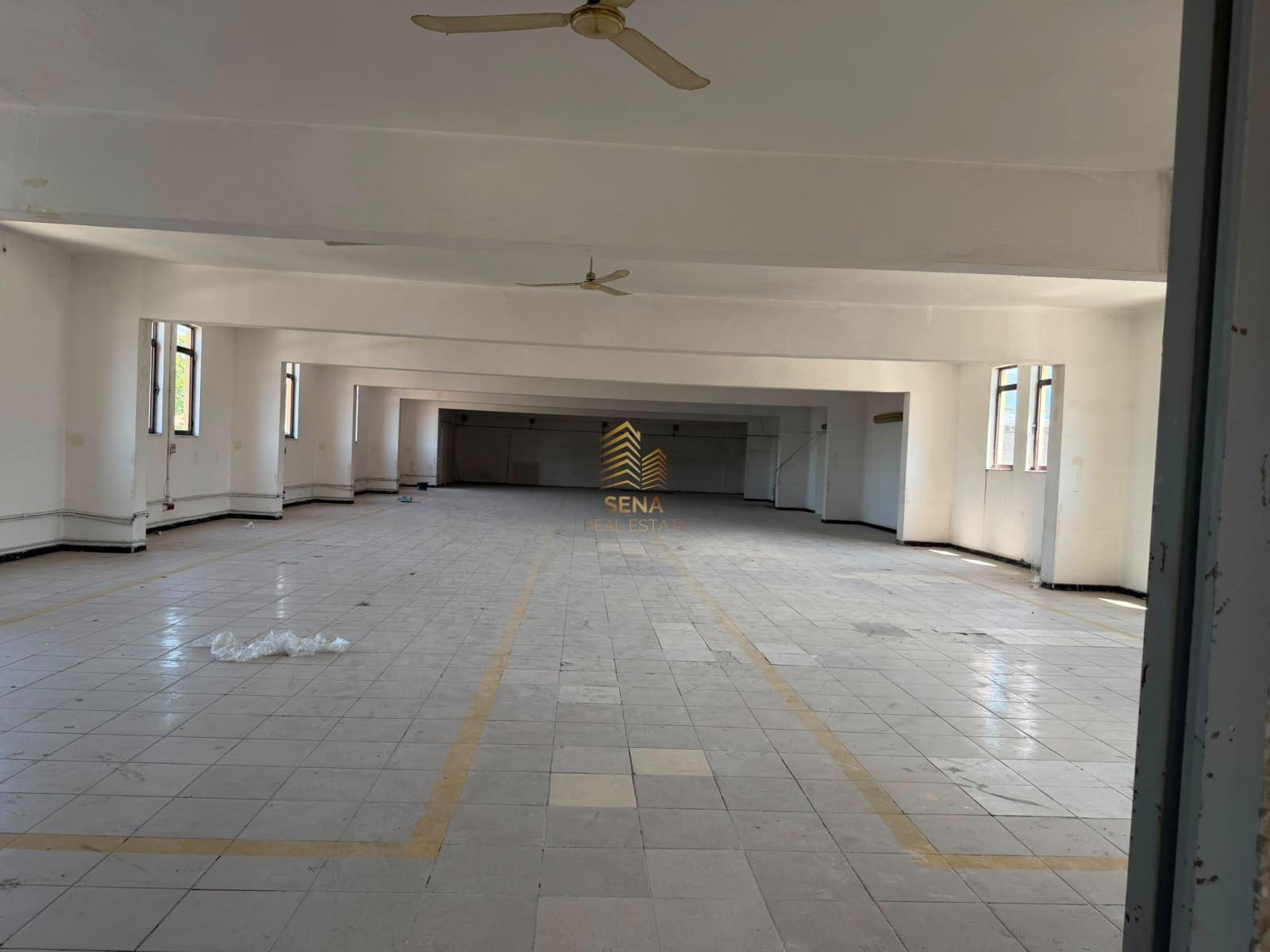 Qira, 2 kate Ambient Biznesi 1060m2, Allias, 350,000 Lek/muaj Bruto