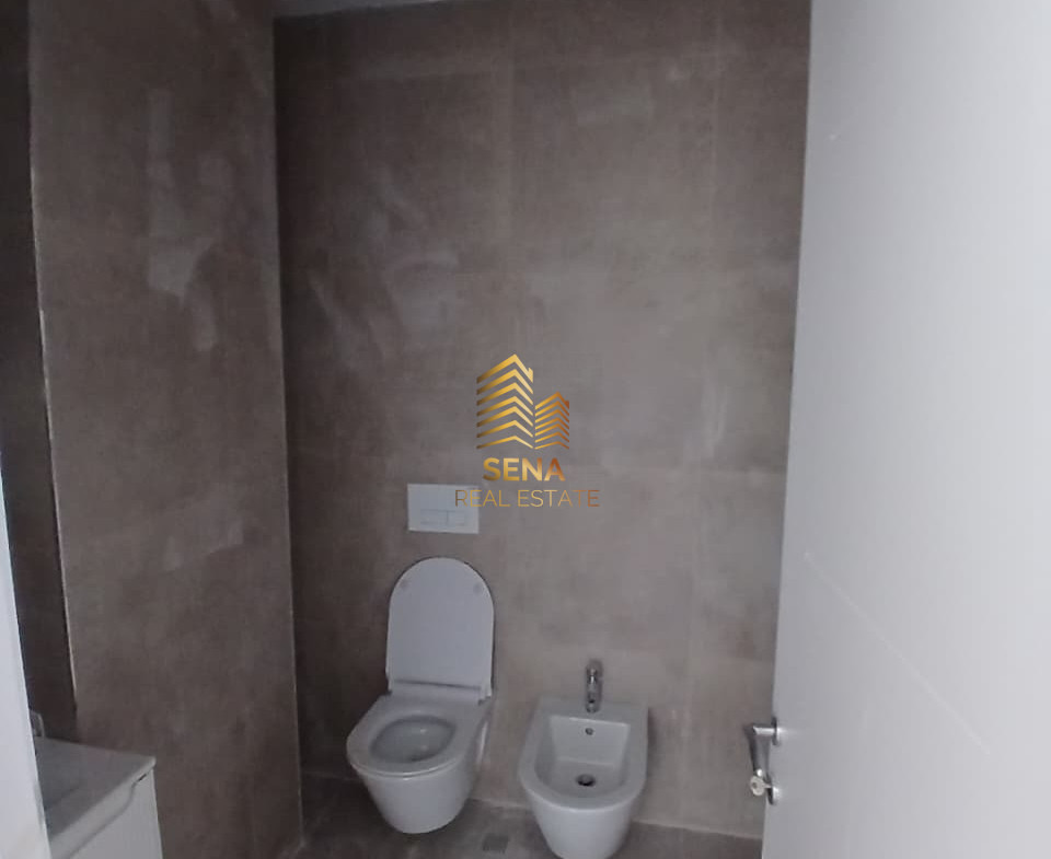 Qira, Ambient Biznesi 1+1+Blk, Prane Fiori Di Bosco, 650 Euro/muaj