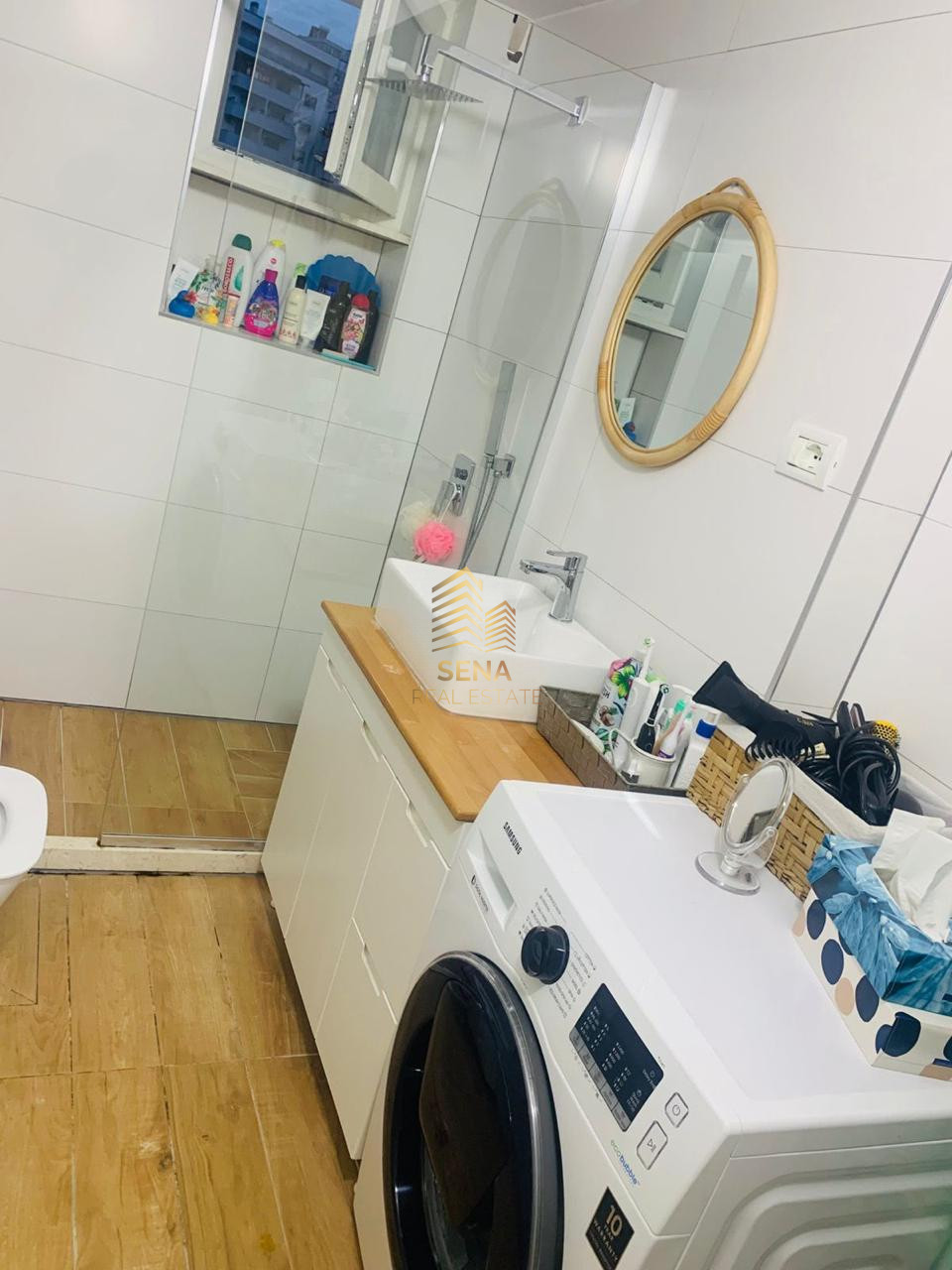 Shitet, Apartament 2+1+D+Blk, Stacioni i Trenit, 16.500.000 Leke