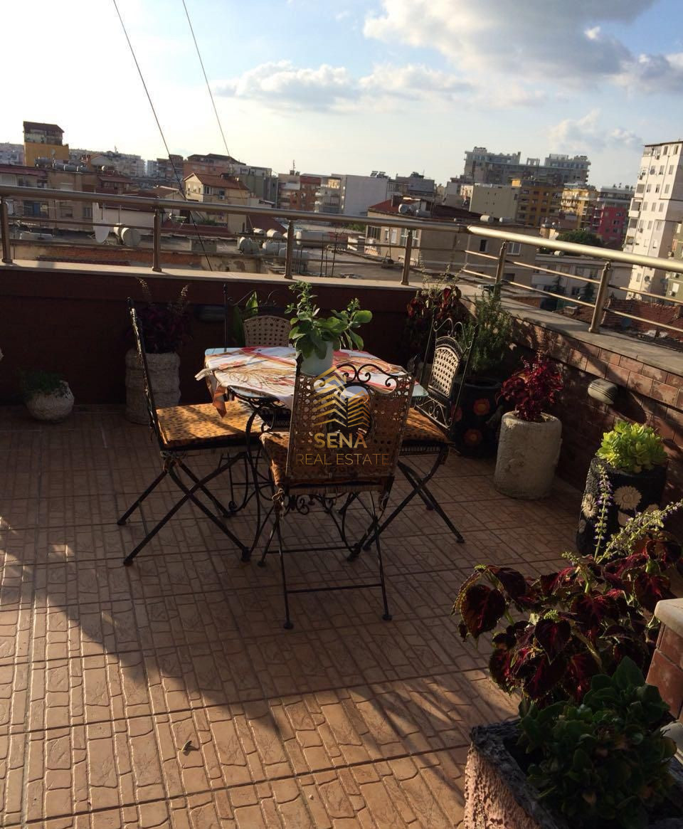 Qira, Apartament 1+1+Verande, Rruga e Durresit, 50.000 ALL/muaj