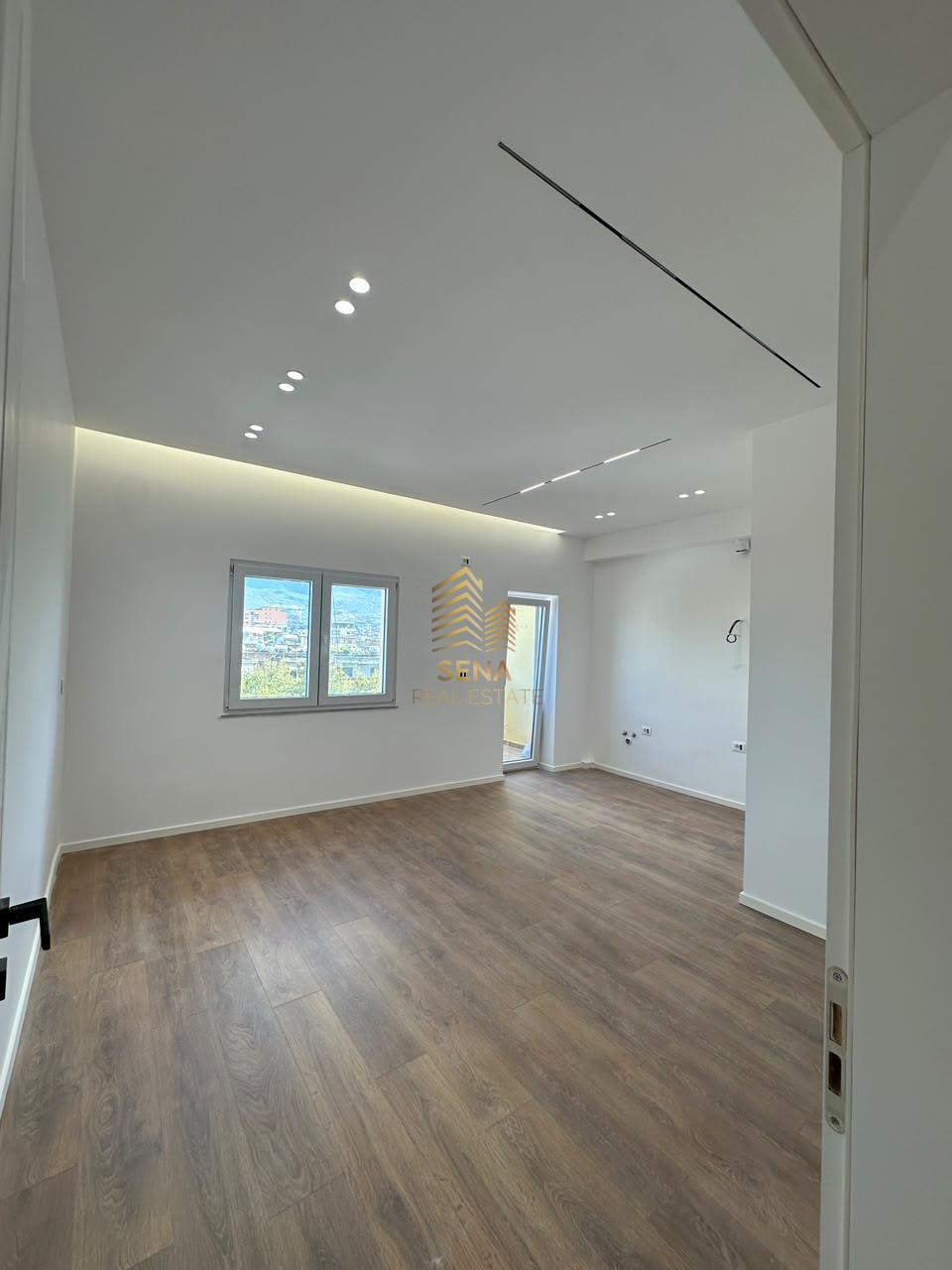 Shitet, Apartament 1+1+Blk, Rruga Bardhyl, 13.700.000 Leke
