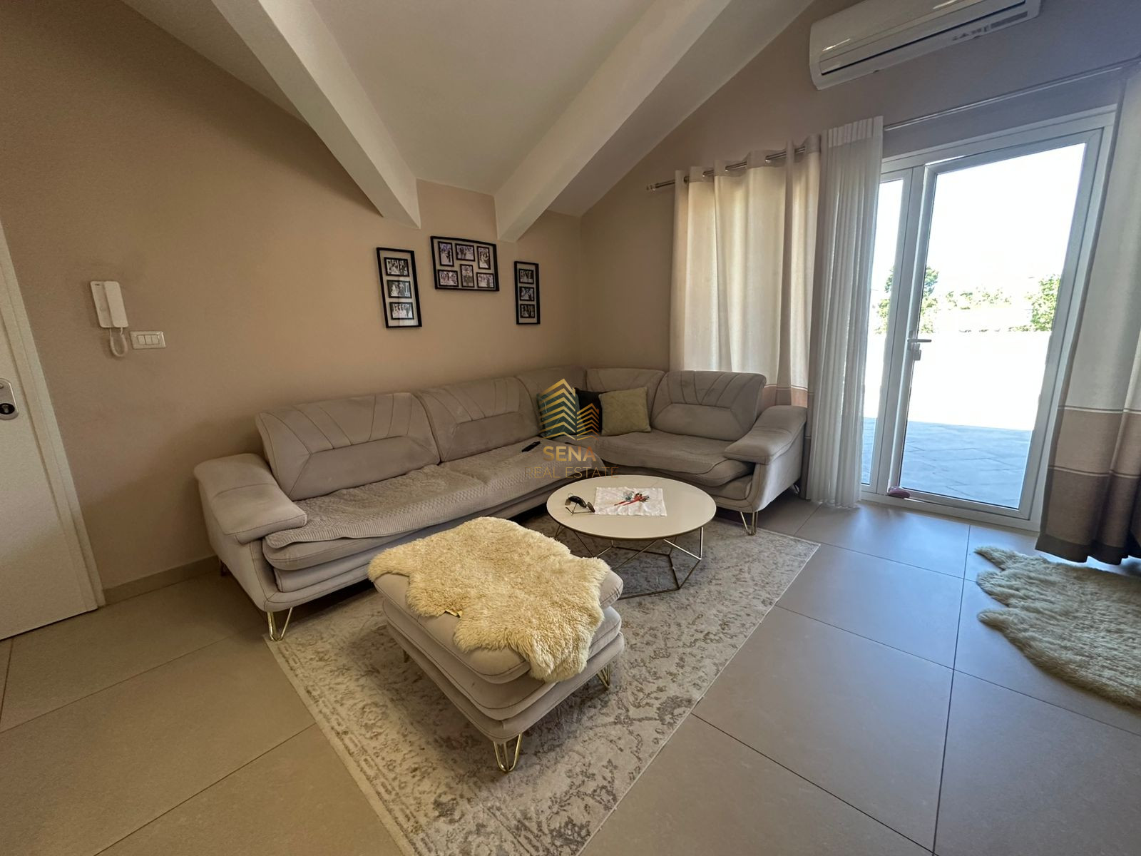 Qira, Apartament 2+1+Verande,Xhamllik,65.000 Leke/muaj
