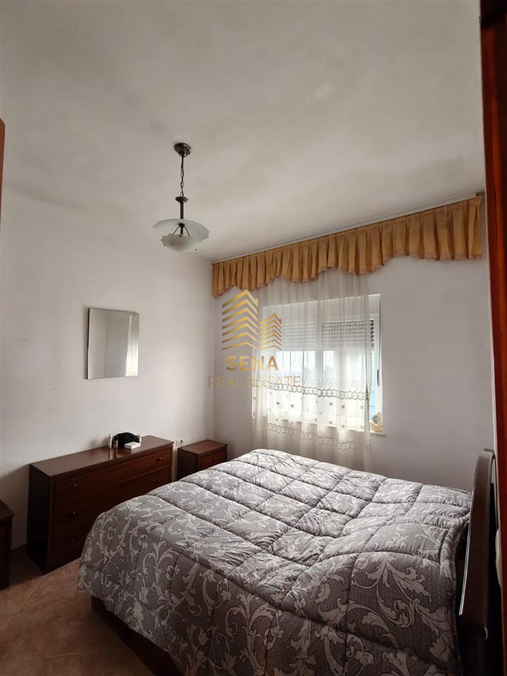 Qira, Hyrje private, 3+1+Blk+Parkim, Spitali QSUT, 60.000 Lek/muaj