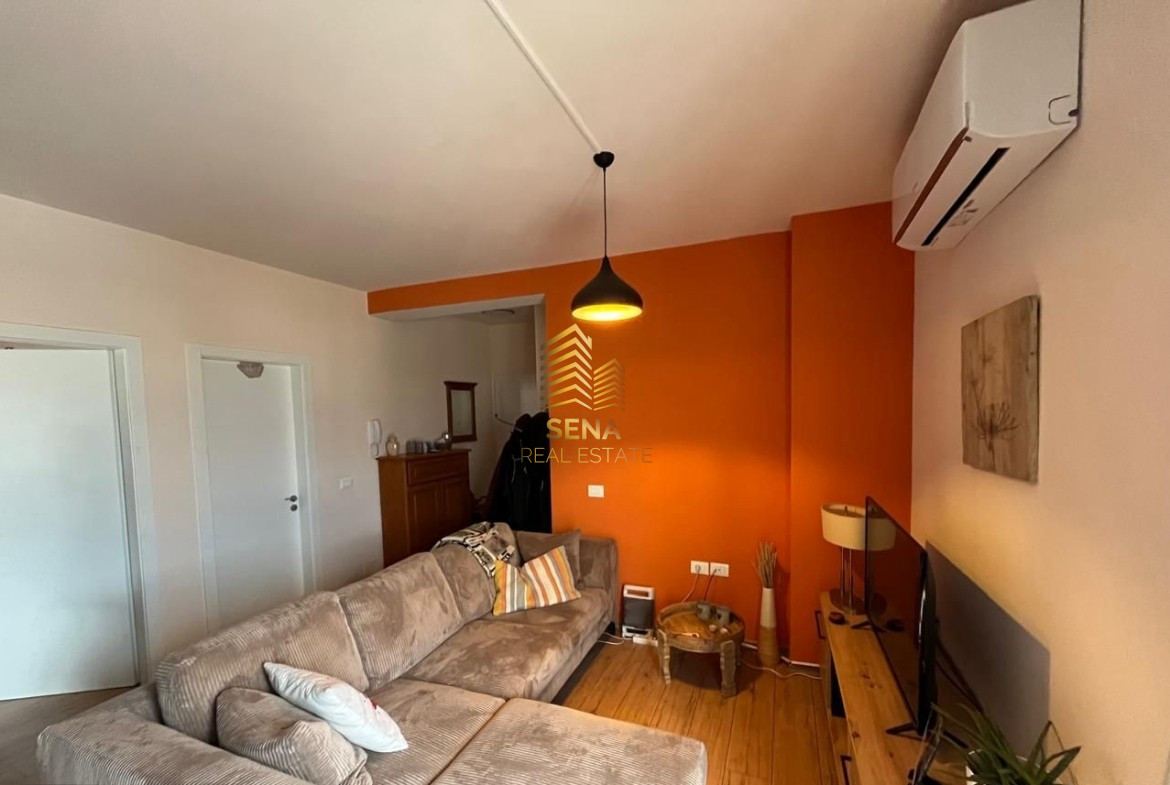 Shitet, Apartament 2+1+Blk, Rruga e Dibres, 215.000 Euro